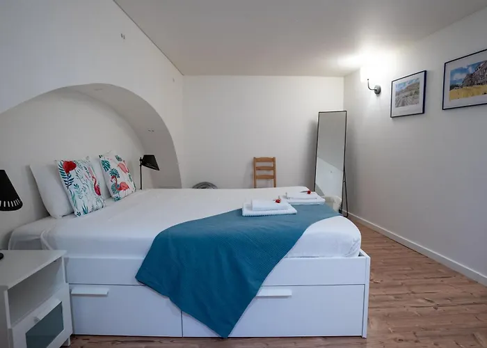 Alfama River View Apartment Lisbon